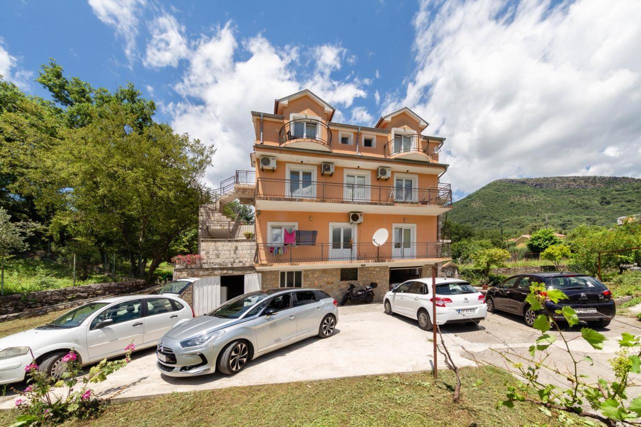 Apartments Pelle Τίβατ Εξωτερικό φωτογραφία