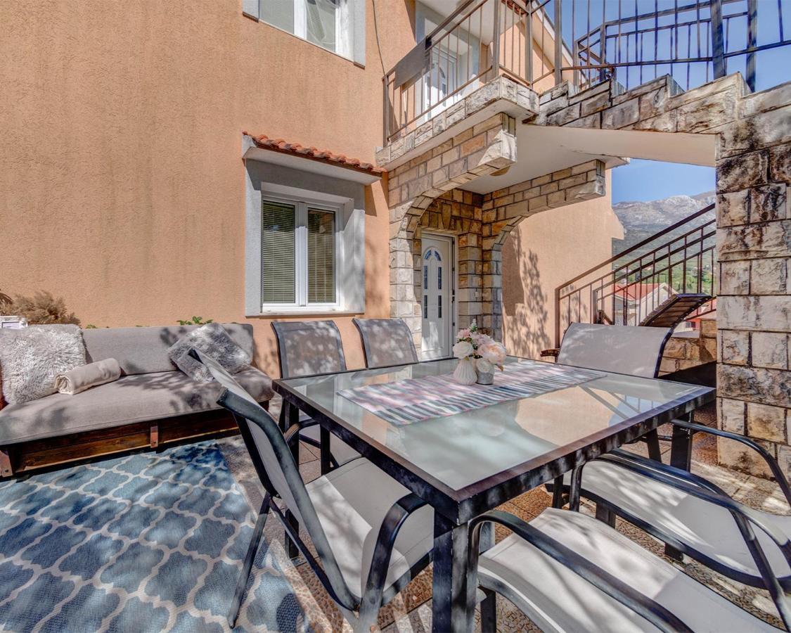 Apartments Pelle Τίβατ Εξωτερικό φωτογραφία