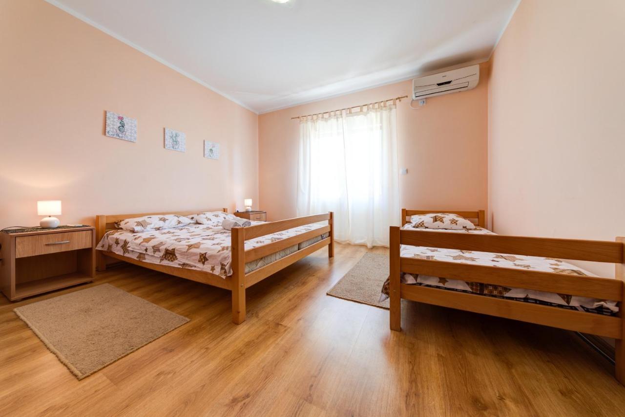 Apartments Pelle Τίβατ Εξωτερικό φωτογραφία