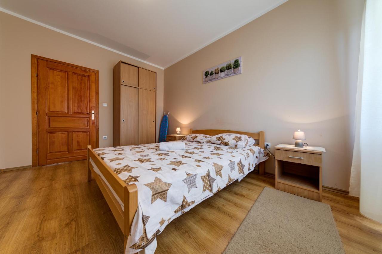 Apartments Pelle Τίβατ Εξωτερικό φωτογραφία
