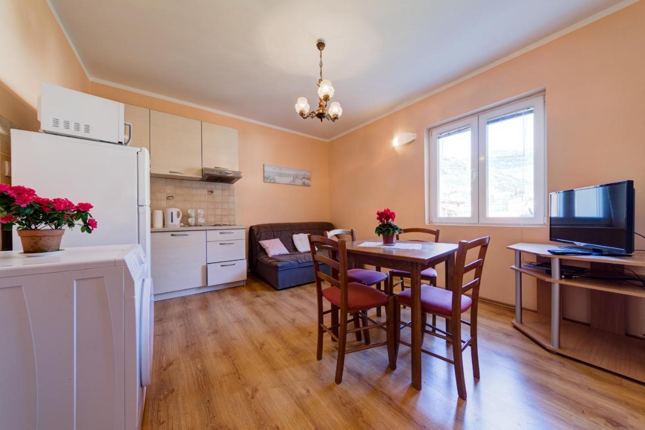 Apartments Pelle Τίβατ Εξωτερικό φωτογραφία
